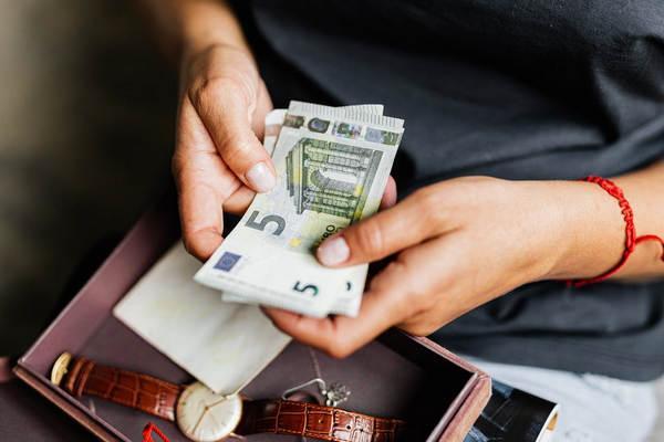 信用卡逾期违约金和利息是怎么算的