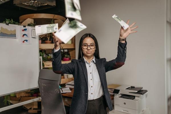 欠信用卡还不起的后果有哪些？被起诉了怎么办？