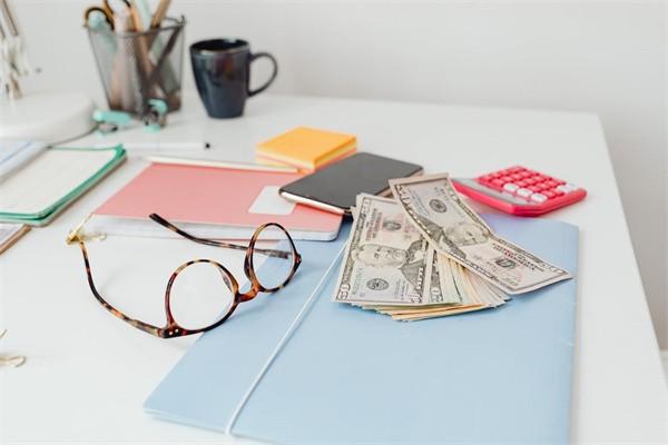 信用卡利息违约金退回技巧