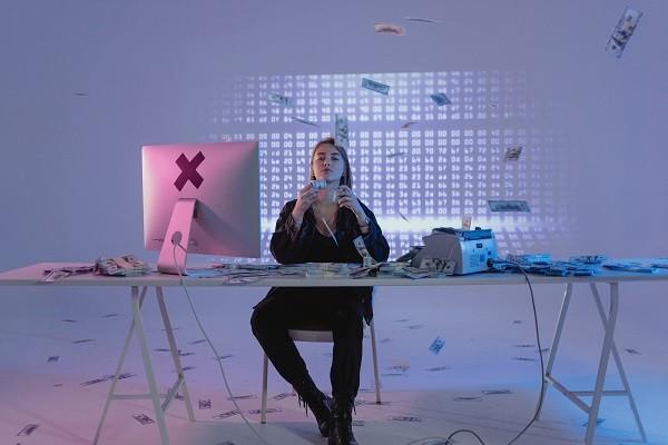 微粒贷逾期打电话给公司怎么办？我没接后果会怎样?