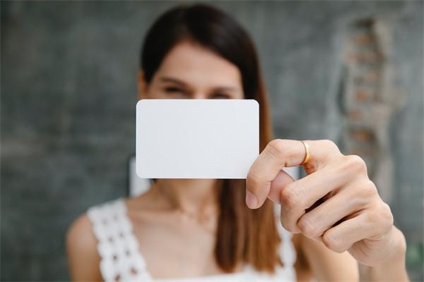借呗如何申请停息挂账？逾期信息会上传到个人信用吗？