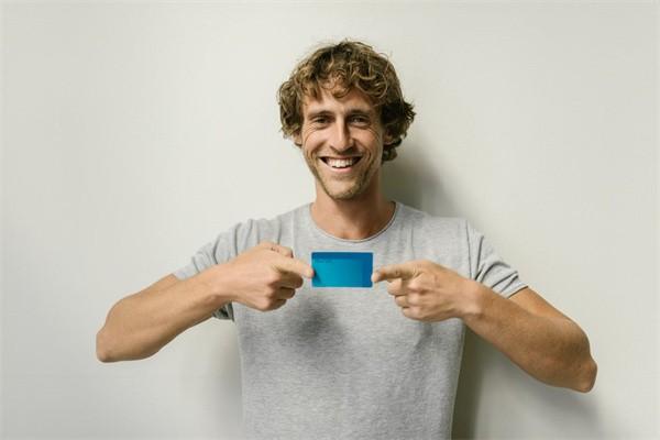 一个普通人欠债80万怎么办