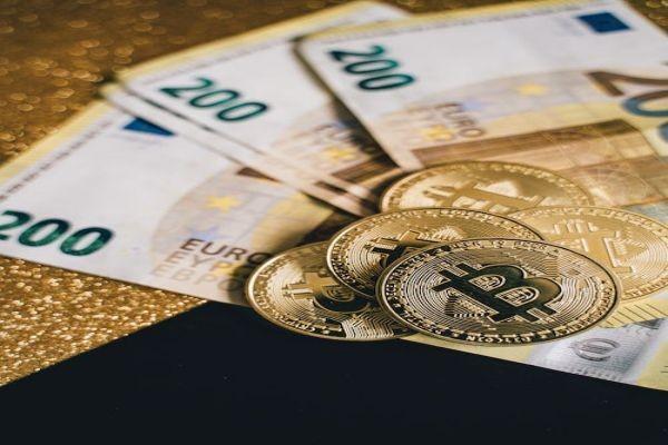信用卡分期账单可以提前还款吗？违约金是多少？
