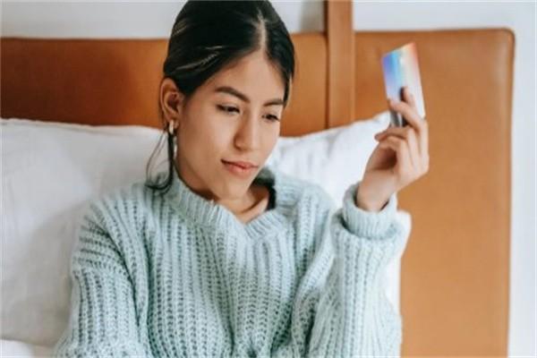 网贷借太多了该如何自救？网贷逾期和信用卡逾期哪个严重