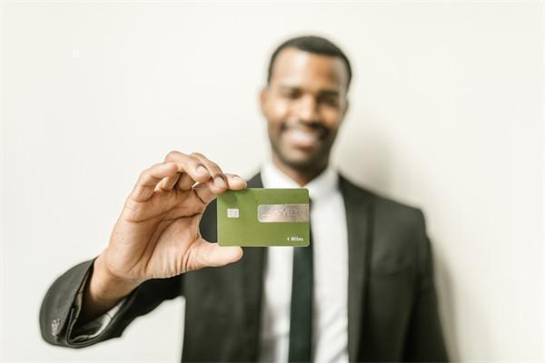 信用卡逾期7年协商减免利息能成功吗？协商还款失败会怎样？