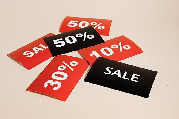 银行信用卡催收到家里了合法吗