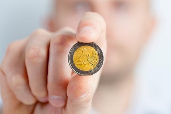 小赢卡贷1千多逾期后果严重吗？逾期会影响信用卡吗