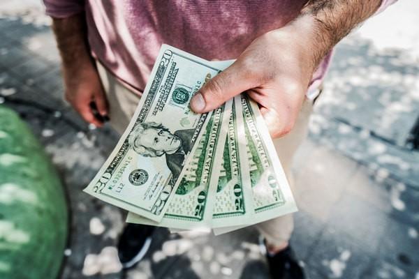 来分期1000块逾期3年能只还本金吗？1000块逾期3年会变成呆账吗