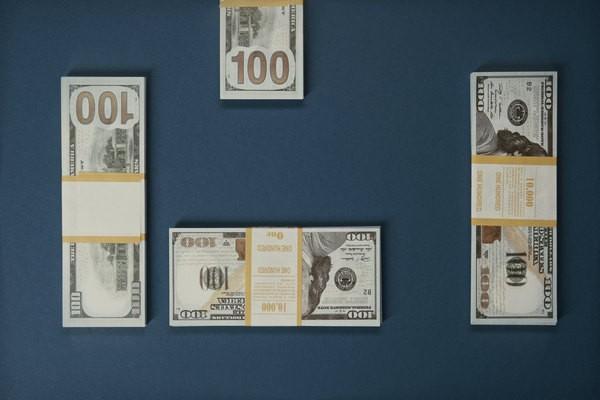 金东金融欠款逾期可以只还本金吗，逾期了会不会发通告涵吓唬人