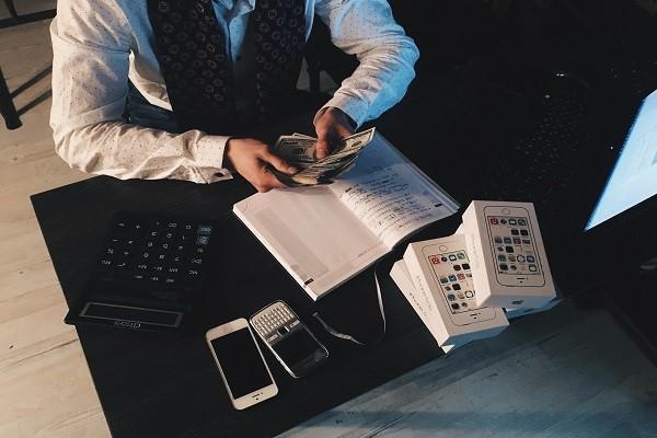 度小满金融逾期还款有哪些影响，多久会被限制高消费
