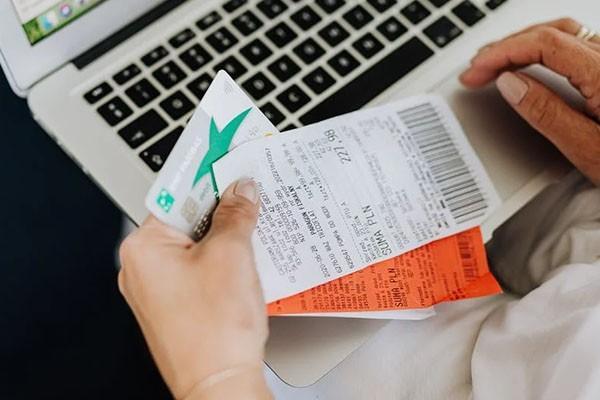 平安信用卡申请延期还款条件是什么，材料有哪些
