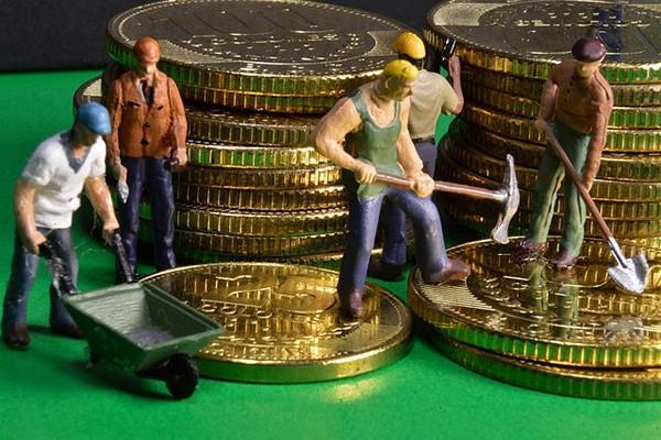 放心借逾期一天会被催收吗，抖音放心借逾期了多久会给家人打电话