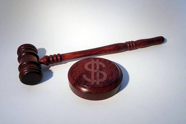 美团贷款逾期被起诉不去开庭会怎样，如何应对