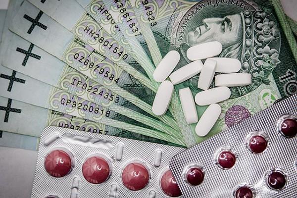 微粒贷逾期100天利息比本金高合理吗，多天了还了还可以再借吗
