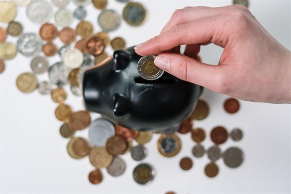 工行信用卡逾期滞纳金怎么算