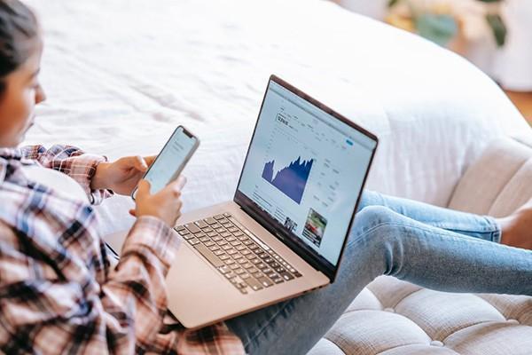 ，还信用卡逾期一天会收取利息吗