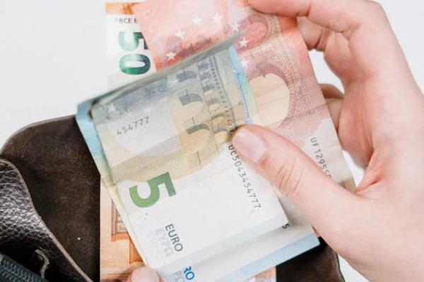 网贷逾期久了可以只还本金吗